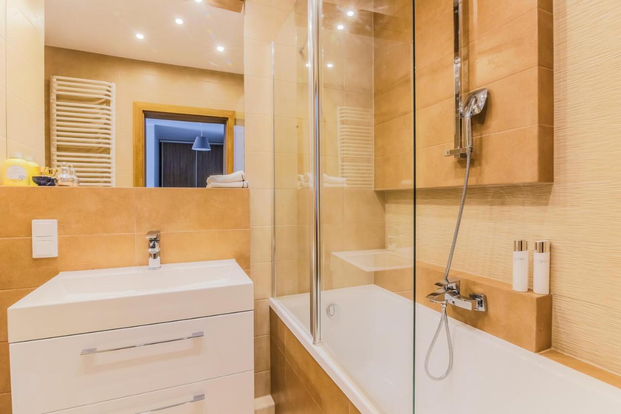 Coin Apartamenty Wrocław Buitenkant foto